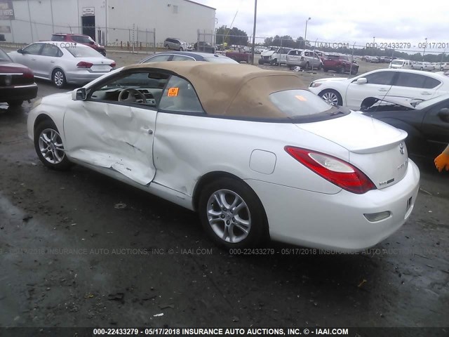 4T1FA38P57U108901 - 2007 TOYOTA CAMRY SOLARA SE/SLE WHITE photo 3