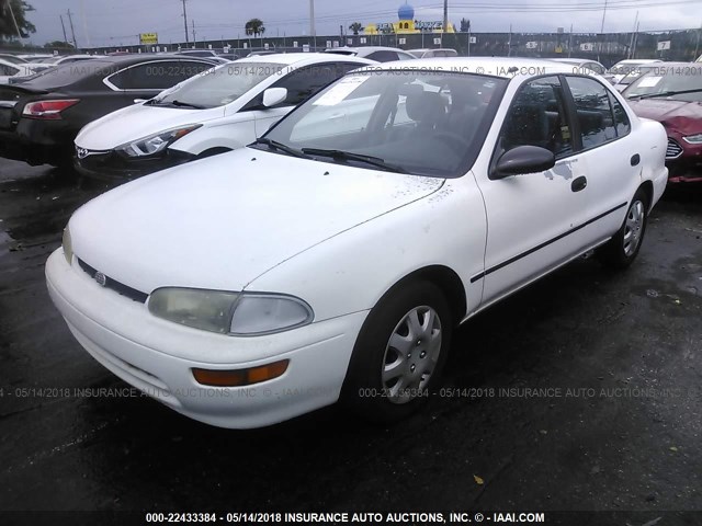 1Y1SK538XPZ072617 - 1993 GEO PRIZM LSI WHITE photo 2