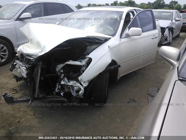 JTHBA30G645037341 - 2004 LEXUS ES 330 WHITE photo 2