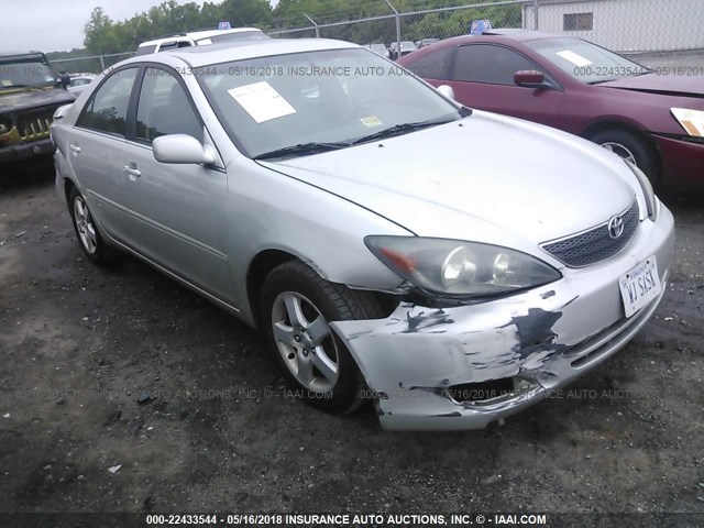 4T1BE32K54U265792 - 2004 TOYOTA CAMRY LE/XLE/SE ვერცხლისფერი ფოტო 1