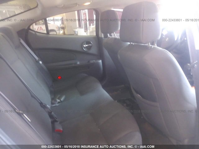 2G2WP522751185309 - 2005 PONTIAC GRAND PRIX SILVER photo 8