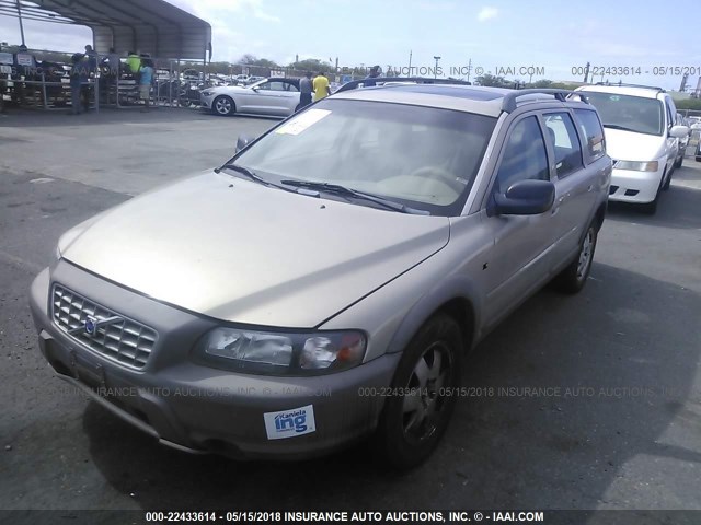 YV1SZ58D521080129 - 2002 VOLVO V70 XC TAN photo 2