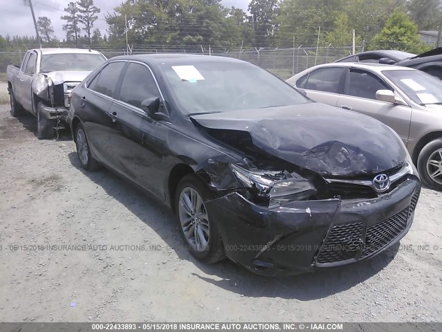 4T1BF1FK5FU096775 - 2015 TOYOTA CAMRY LE/XLE/SE/XSE შავი ფოტო 1