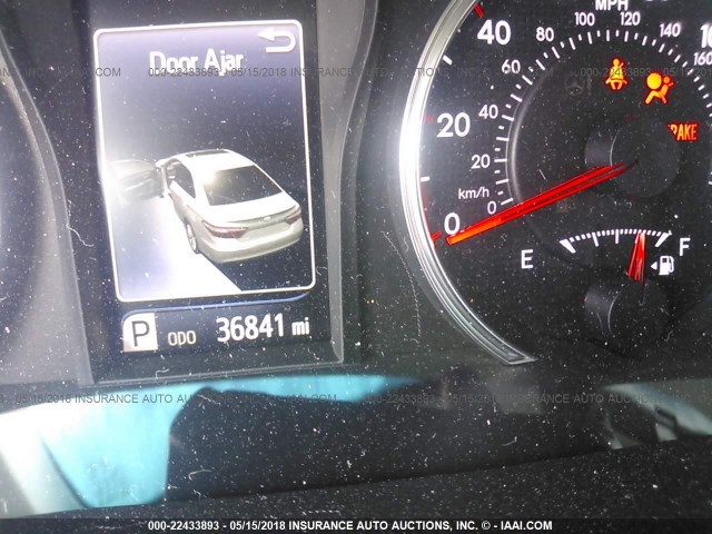 4T1BF1FK5FU096775 - 2015 TOYOTA CAMRY LE/XLE/SE/XSE შავი ფოტო 7