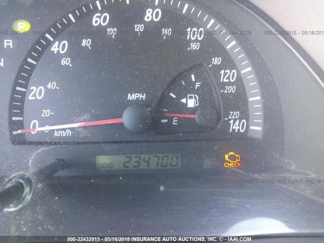 4T1BE32K14U852684 - 2004 TOYOTA CAMRY LE/XLE/SE ვერცხლისფერი ფოტო 7