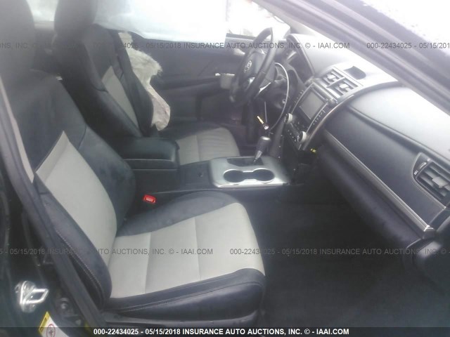 4T1BF1FK9CU073723 - 2012 TOYOTA CAMRY SE/LE/XLE BLACK photo 5