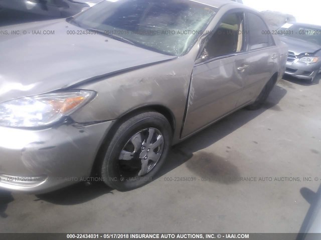 4T1BE32K34U934559 - 2004 TOYOTA CAMRY LE/XLE/SE ოქროსფერი ფოტო 6