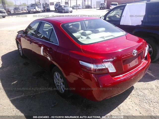 4T1BB46K08U062243 - 2008 TOYOTA CAMRY HYBRID RED photo 3