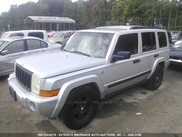 1J8HG48K66C134622 - 2006 JEEP COMMANDER GRAY photo 2