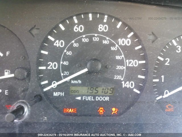 JT2BG22K410575646 - 2001 TOYOTA CAMRY CE/LE/XLE 白色 照片 7