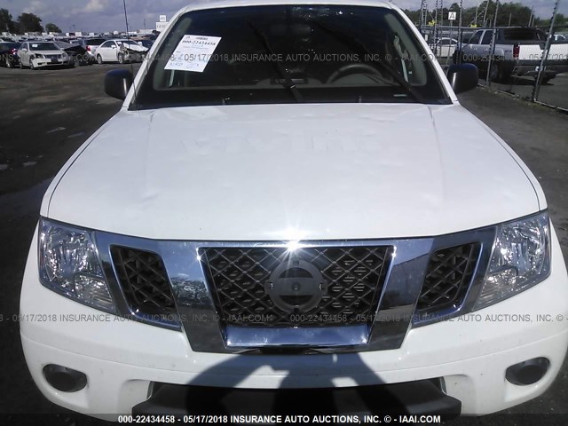 1N6AD0CW5FN714515 - 2015 NISSAN FRONTIER SV/PRO-4X WHITE photo 6