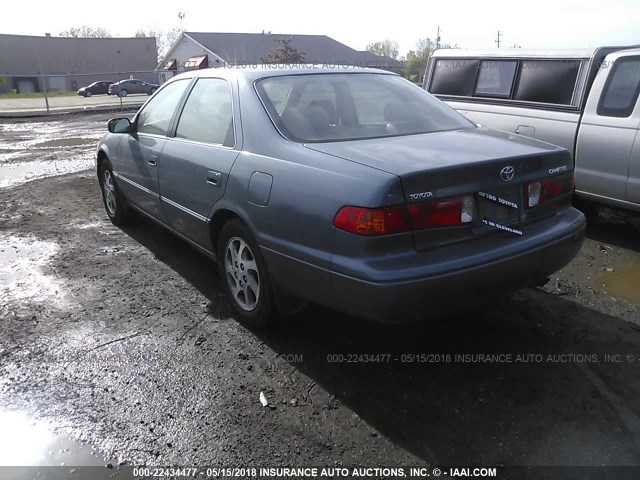 4T1BG28K0YU928431 - 2000 TOYOTA CAMRY CE/LE/XLE BLUE photo 3