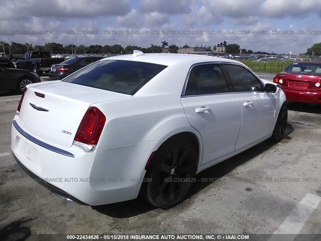 2C3CCAAG0FH814048 - 2015 CHRYSLER 300 LIMITED WHITE photo 4