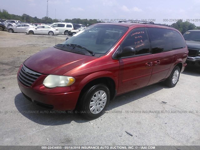 2A4GP44R37R100193 - 2007 CHRYSLER TOWN & COUNTRY LX RED photo 2