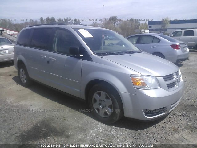 2D4RN4DE3AR382010 - 2010 DODGE GRAND CARAVAN SE SILVER photo 1