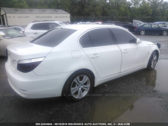 WBANV13599C152582 - 2009 BMW 528 XI WHITE photo 4