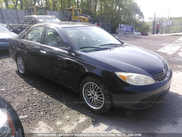 4T1BE32K62U040651 - 2002 TOYOTA CAMRY LE/XLE/SE შავი ფოტო 1