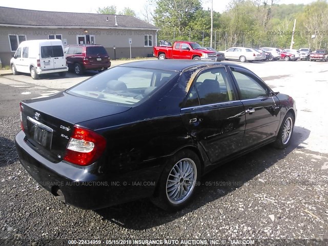 4T1BE32K62U040651 - 2002 TOYOTA CAMRY LE/XLE/SE შავი ფოტო 4