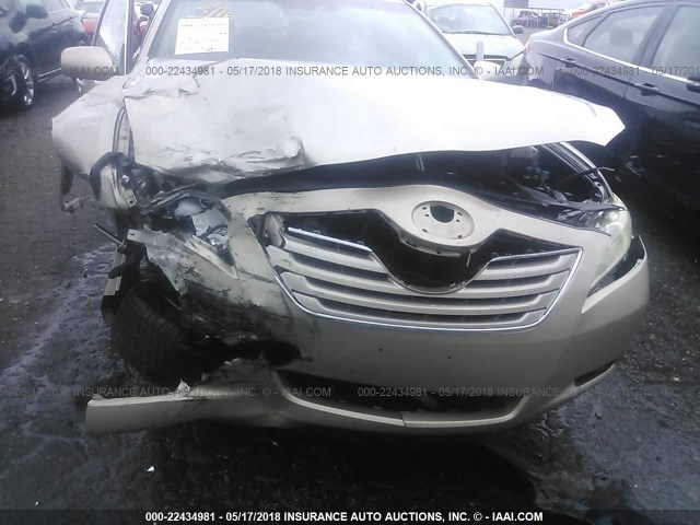 4T1BK46K38U569346 - 2008 TOYOTA CAMRY LE/XLE/SE ოქროსფერი ფოტო 6