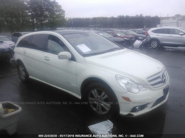 4JGCB56E08A072731 - 2008 MERCEDES-BENZ R 350 WHITE photo 1