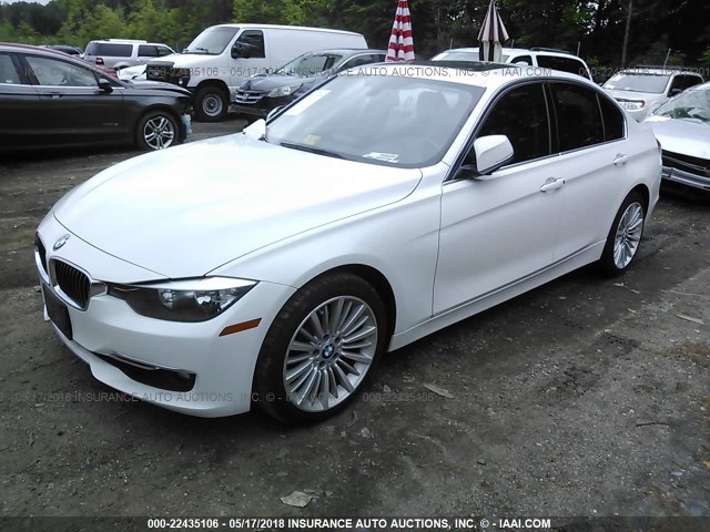 WBA3C1C52DK104319 - 2013 BMW 328 I SULEV WHITE photo 2