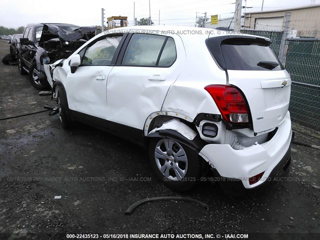 KL7CJKSB4HB223594 - 2017 CHEVROLET TRAX LS WHITE photo 3