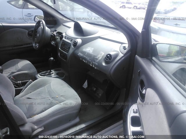 1G8AL52F74Z125888 - 2004 SATURN ION LEVEL 3 SILVER photo 5