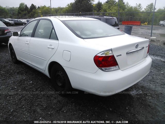 4T1BE30K56U728763 - 2006 TOYOTA CAMRY LE/XLE/SE თეთრი ფოტო 3