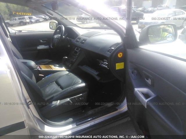 YV1CM592X51149823 - 2005 VOLVO XC90 SILVER photo 5