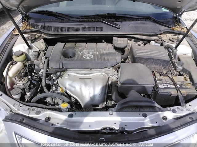 4T4BF3EK1AR045317 - 2010 TOYOTA CAMRY SE/LE/XLE SILVER photo 10