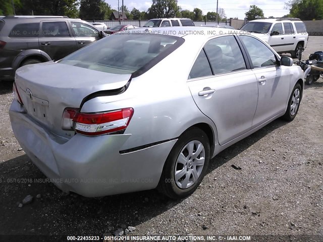 4T4BF3EK1AR045317 - 2010 TOYOTA CAMRY SE/LE/XLE SILVER photo 4