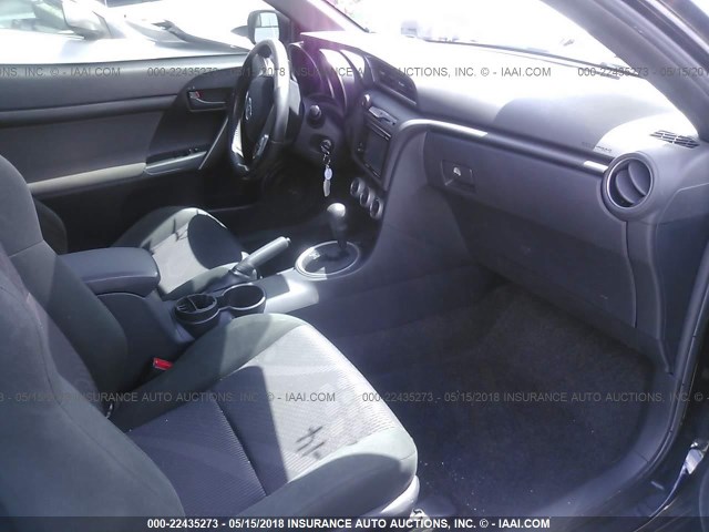 JTKJF5C76C3043889 - 2012 TOYOTA SCION TC 黑色 照片 5