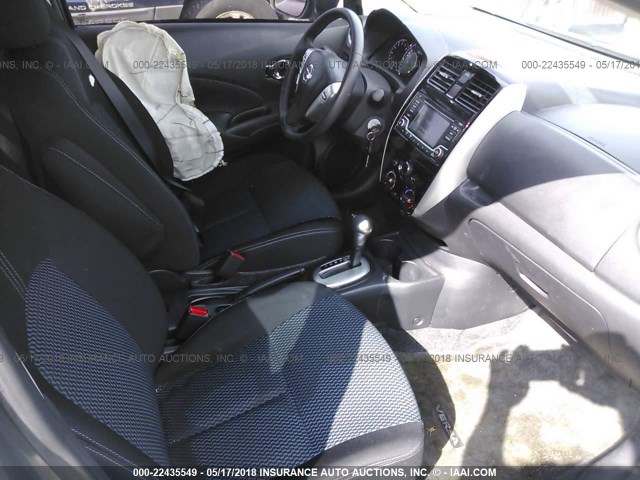 3N1CE2CP6GL364667 - 2016 NISSAN VERSA NOTE S/S PLUS/SV/SL/SR GRAY photo 5