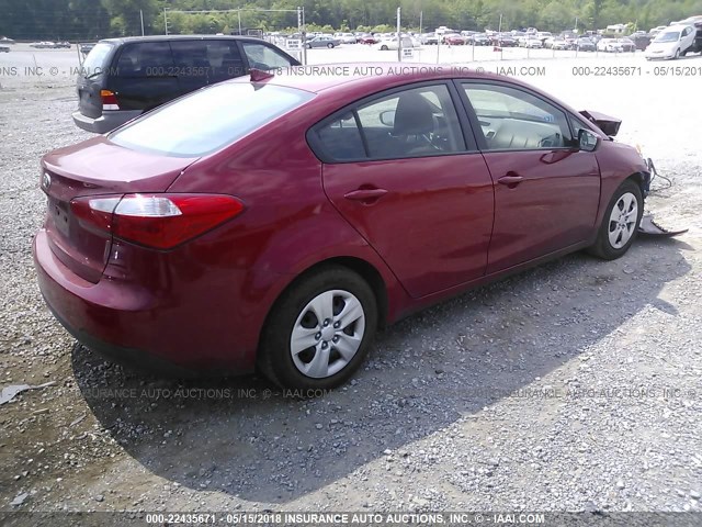 KNAFK4A66G5471661 - 2016 KIA FORTE LX RED photo 4