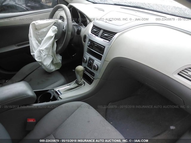 1G1ZB5E08CF273592 - 2012 CHEVROLET MALIBU LS GRAY photo 5