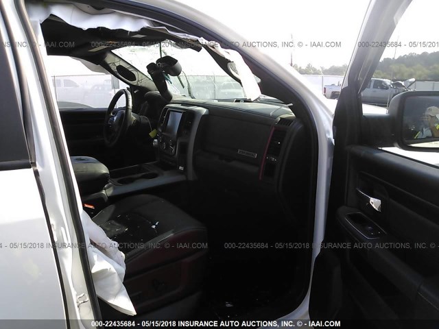 1C6RR7YTXFS751440 - 2015 RAM 1500 REBEL თეთრი ფოტო 5