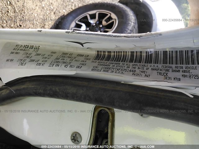 1C6RR7YTXFS751440 - 2015 RAM 1500 REBEL თეთრი ფოტო 9