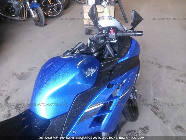 JKAEX8A15HDA32273 - 2017 KAWASAKI EX300 A BLUE photo 5