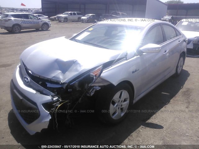 KMHEC4A45BA003006 - 2011 HYUNDAI SONATA HYBRID SILVER photo 2