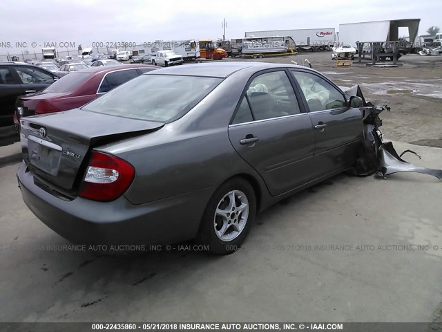 4T1BE32K33U683282 - 2003 TOYOTA CAMRY LE/XLE/SE ნაცრისფერი ფოტო 4