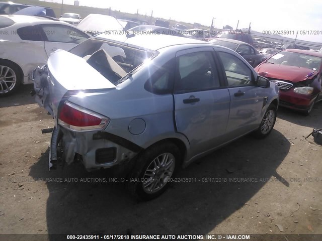 1FAHP35N08W132937 - 2008 FORD FOCUS SE/SEL/SES Light Blue photo 4