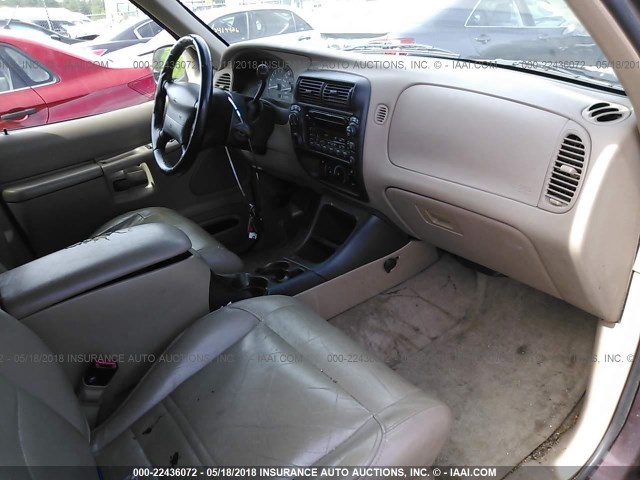 1FMZU73E5YZB15000 - 2000 FORD EXPLORER XLT BROWN photo 5