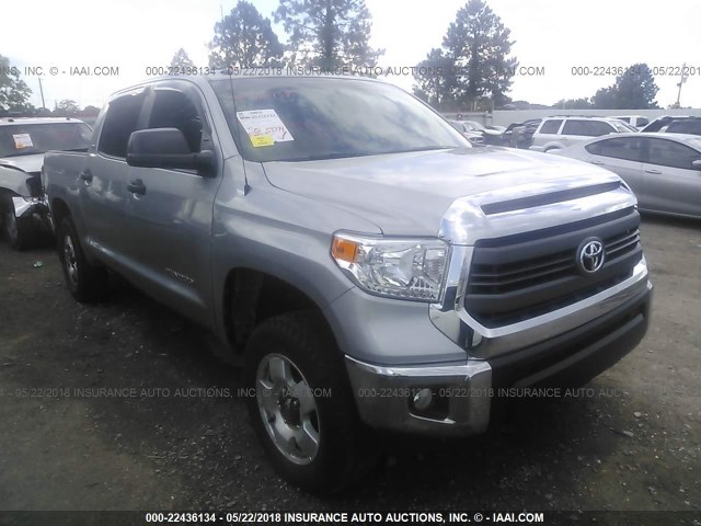 5TFEM5F13EX072252 - 2014 TOYOTA TUNDRA CREWMAX SR5 SILVER photo 1