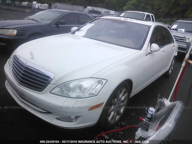 WDDNG86X28A199682 - 2008 MERCEDES-BENZ S 550 4MATIC WHITE photo 2