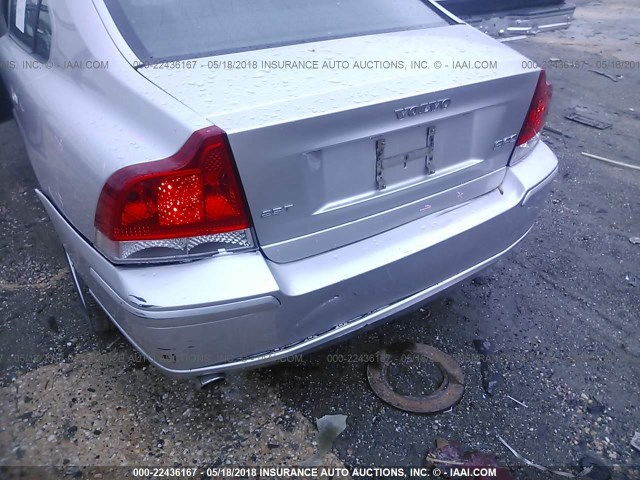 YV1RS592872606318 - 2007 VOLVO S60 2.5T SILVER photo 6