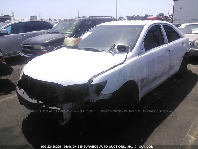 4T1BE46K27U599265 - 2007 TOYOTA CAMRY NEW GENERAT CE/LE/XLE/SE WHITE photo 2