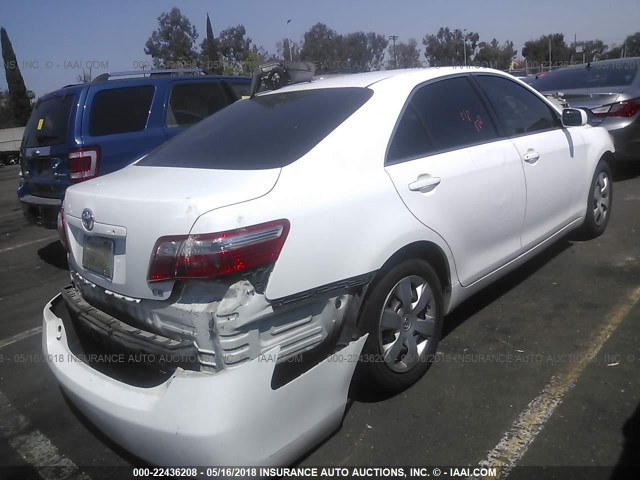 4T1BE46K27U599265 - 2007 TOYOTA CAMRY NEW GENERAT CE/LE/XLE/SE WHITE photo 4