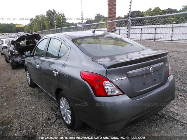 3N1CN7AP5JL814459 - 2018 NISSAN VERSA S/S PLUS/SV/SL GRAY photo 3