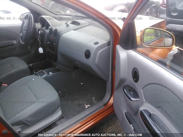 KL1TJ62614B223258 - 2004 CHEVROLET AVEO LS 橙色 照片 5