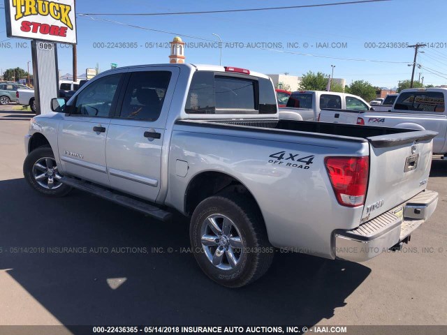 1N6AA0EJ2DN309171 - 2013 NISSAN TITAN S/SV/SL/PRO-4X SILVER photo 3